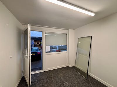 Unit 10 Endeavour Close, Port Talbot, Industrial To Let - IMG_6467.jpg