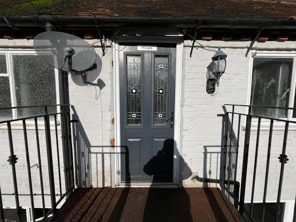 1 & 2 Clieve Cottages, Cookham, Investment / Retail For Sale - f5455dc176c0430aa84814143208a0f6.jpg