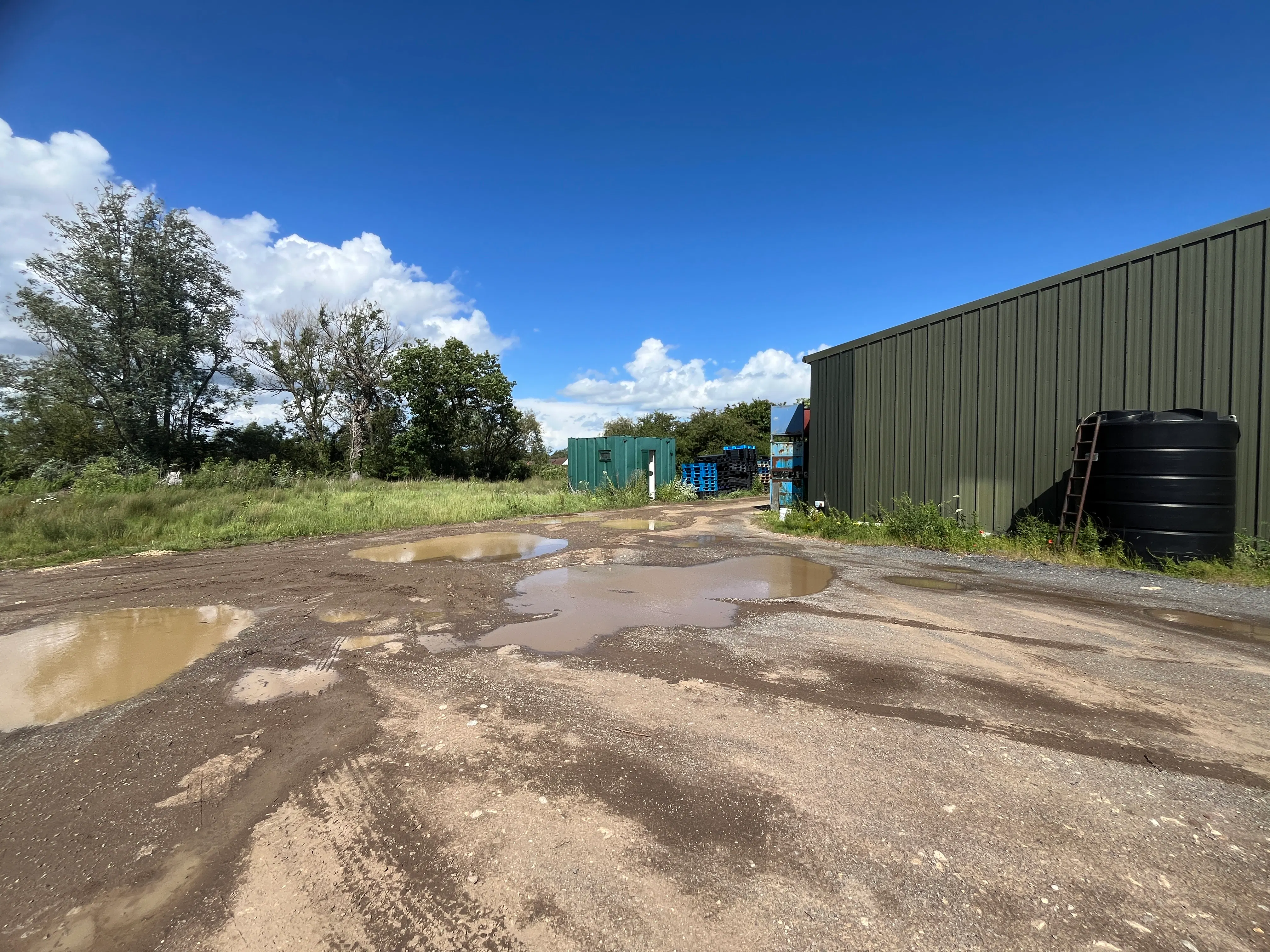 Unit 1 & Unit 2, Georges Farm, Buckingham, Industrial To Let - 20260609_142652749_iOS.jpg