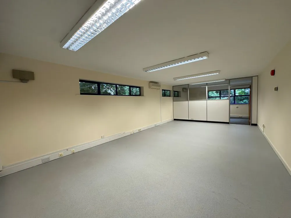 Faraday House, 7 Landscape Close, Bicester, Office To Let - IMG_3053.jpg