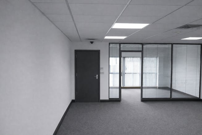 2 Archers Park, Branbridges Road, Tonbridge, Industrial To Let - CHAT GPT AI image first floor meeting room render.png
