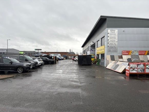 5 Abbey Point, Waltham Abbey, Industrial To Let - 5 Abbey Point WA  Pic 2.jpg