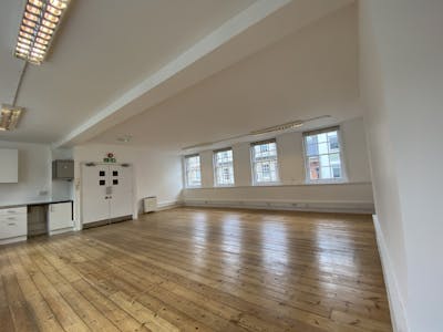 51-53 Margaret Street, London, Office To Let - IMG_7404.jpg