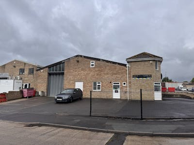 22A Oxford Road, Yeovil, Industrial/Logistics / Office For Sale - IMG_2638.jpeg