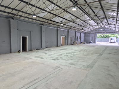 Whitehill Street, Stockport, Industrial/Logistics To Let - 20260513_094953.jpg