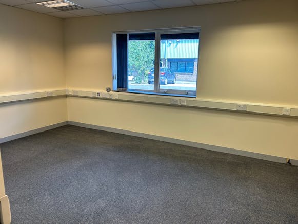 Unit 10 Blackbushe Business Park, Aragon Road, Yateley, Offices To Let - 23.jpg