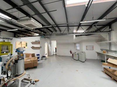 110 Tanners Drive, Milton Keynes, Industrial / Warehouse To Let - IMG_2490.JPEG
