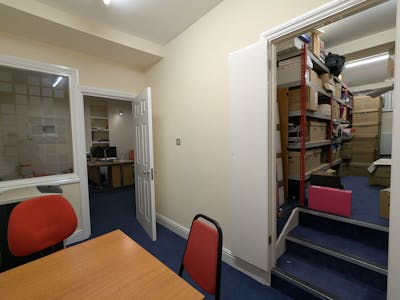 1 High Street & 18 Park Street, Guildford, Office To Let / For Sale - 1000007408.jpg