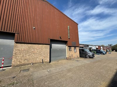 Unit 2 Corton Trading Estate, Benfleet, Industrial To Let - IMG20250404WA0016.jpg