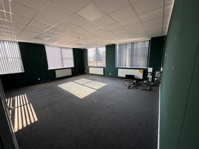 182 Church Street, Sheffield, Automotive / Distribution Warehouse / Industrial / Light Industrial / Trade Counter To Let - IMG_1835.JPG