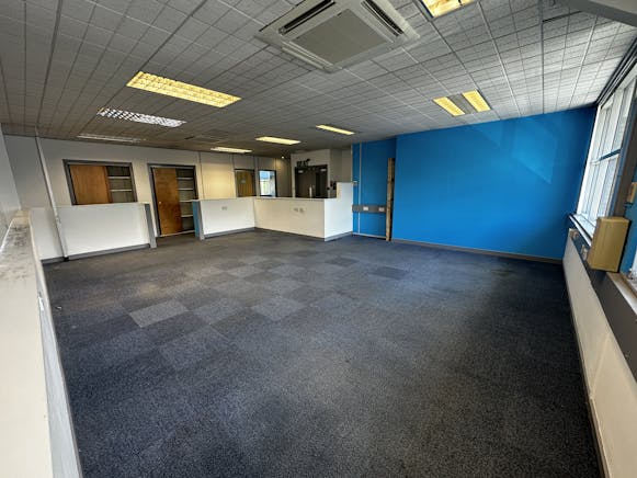 Suit 4, South Inch Business Centre, Perth, Offices To Let - IMG_0118.JPG