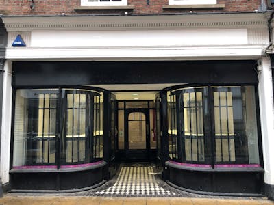 15 Lendal, York, Retail To Let - Shop Front 1.jpg