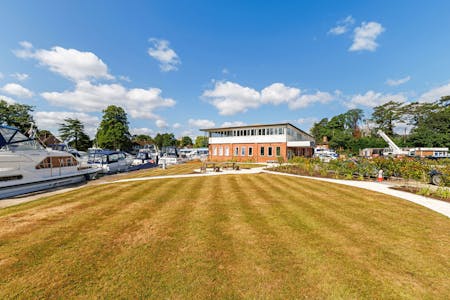 DB Marine Building, Ferry Lane, Cookham on Thames, Office To Let - 95149_D B Marine Cookham Bridge 38.jpg