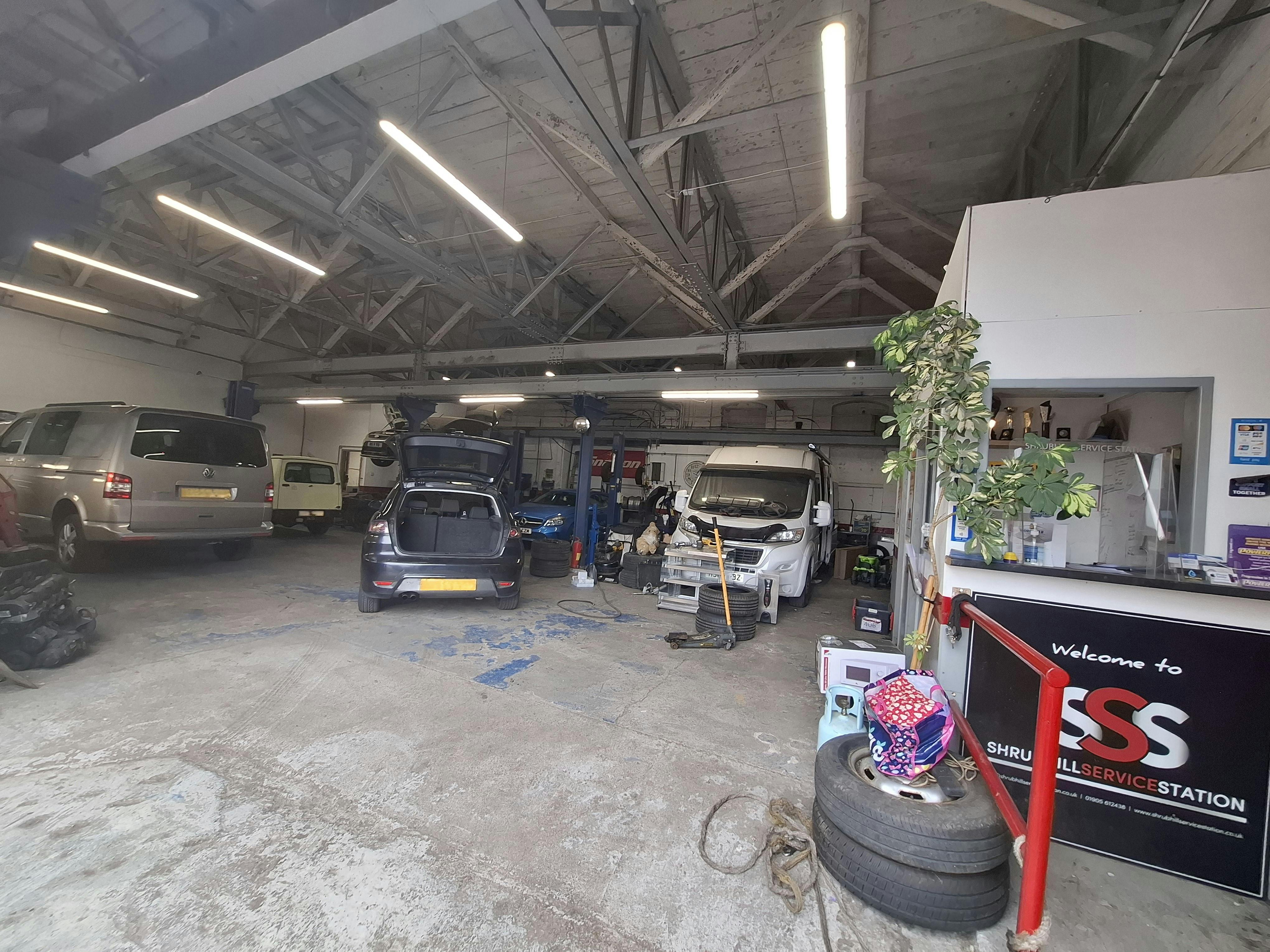 Industrial Unit in Worcester - photo 2