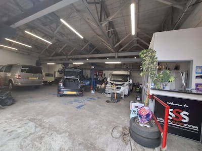 Unit 10AB, Shrub Hill Industrial Estate, Worcester, Industrial / Warehouse To Let - Internal Blurred.jpg