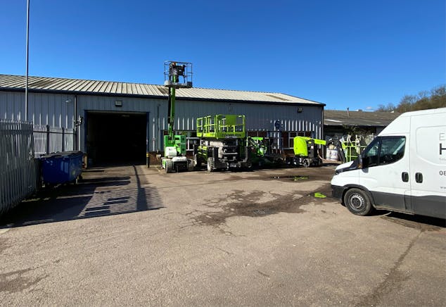 Unit 6 Mill Place, Sevenoaks, Industrial To Let - 6 Mill Place web2.jpg