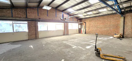 Unit 3 & Unit 5, Lancing Business Park, Lancing, Industrial To Let - 20251121_122843(0) - Edited.jpg