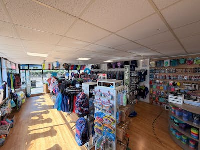 88 Rectory Grove, Leigh-on-Sea, Retail To Let - 457c3c24-dac8-4efd-8f2a-0b91e5ee284a.jpg