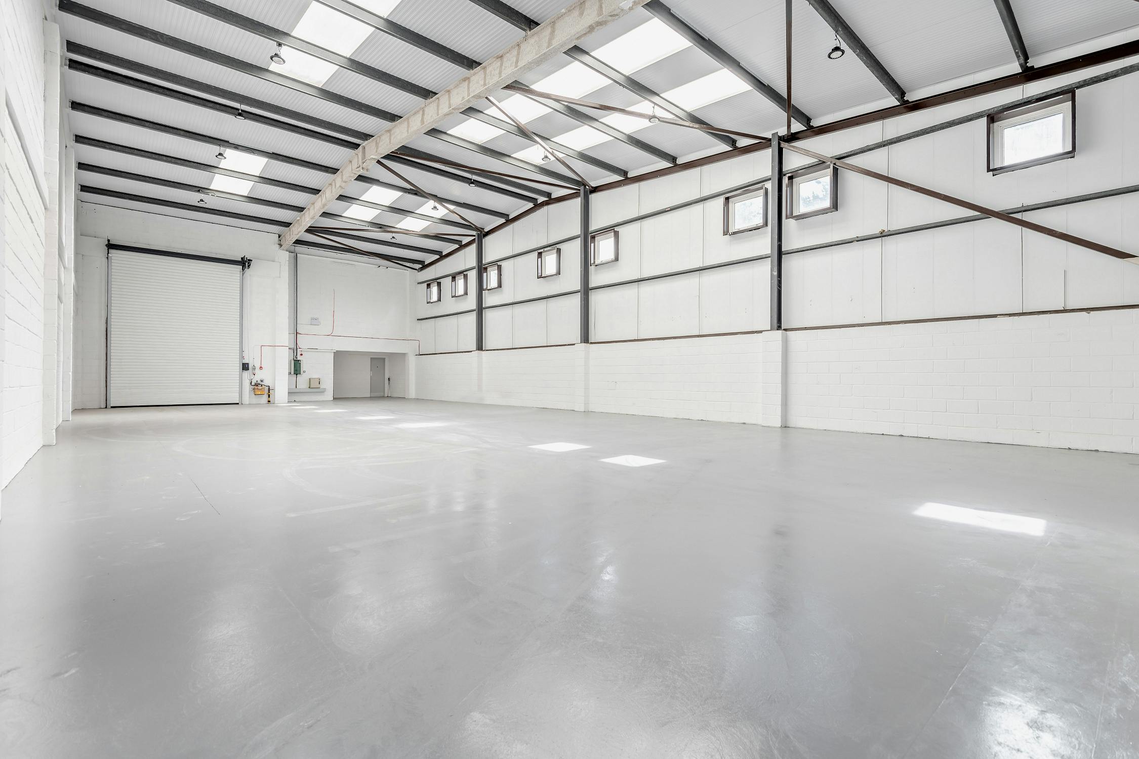 Industrial Unit in Bournemouth - photo 4