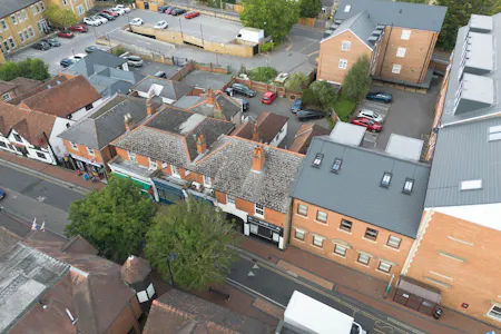 55 Guilford  Street, Chertsey, London, Retail To Let - 4TGDq9jA.jpeg