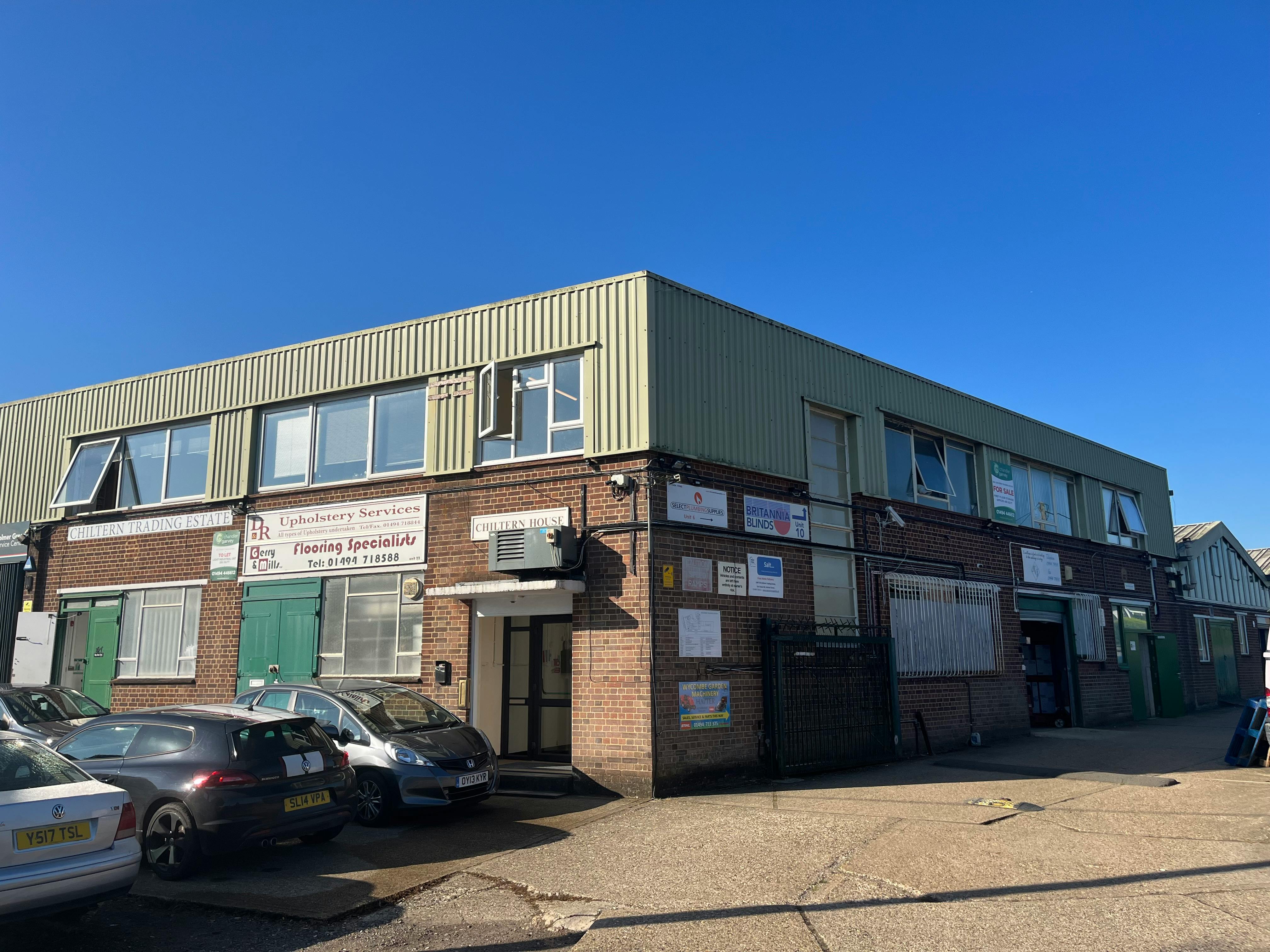 Unit 25a, Chiltern Trading Estate, High Wycombe, Other / Other / Retail / Offices For Sale - IMG_4077.JPG