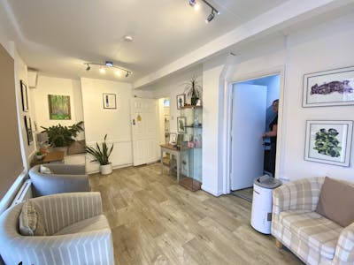 47-47a High Street South, Dunstable, Investment - Residential / Investment - Retail & Leisure / Mixed Use / Retail / High Street Retail / Retail - In Town For Sale - IMG_1983.JPG