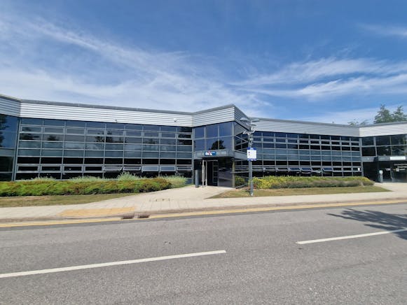 Unit 6, The Ringway Centre, Edison Road, Basingstoke, Industrial / Industrial To Let - 20250811_133954.jpg