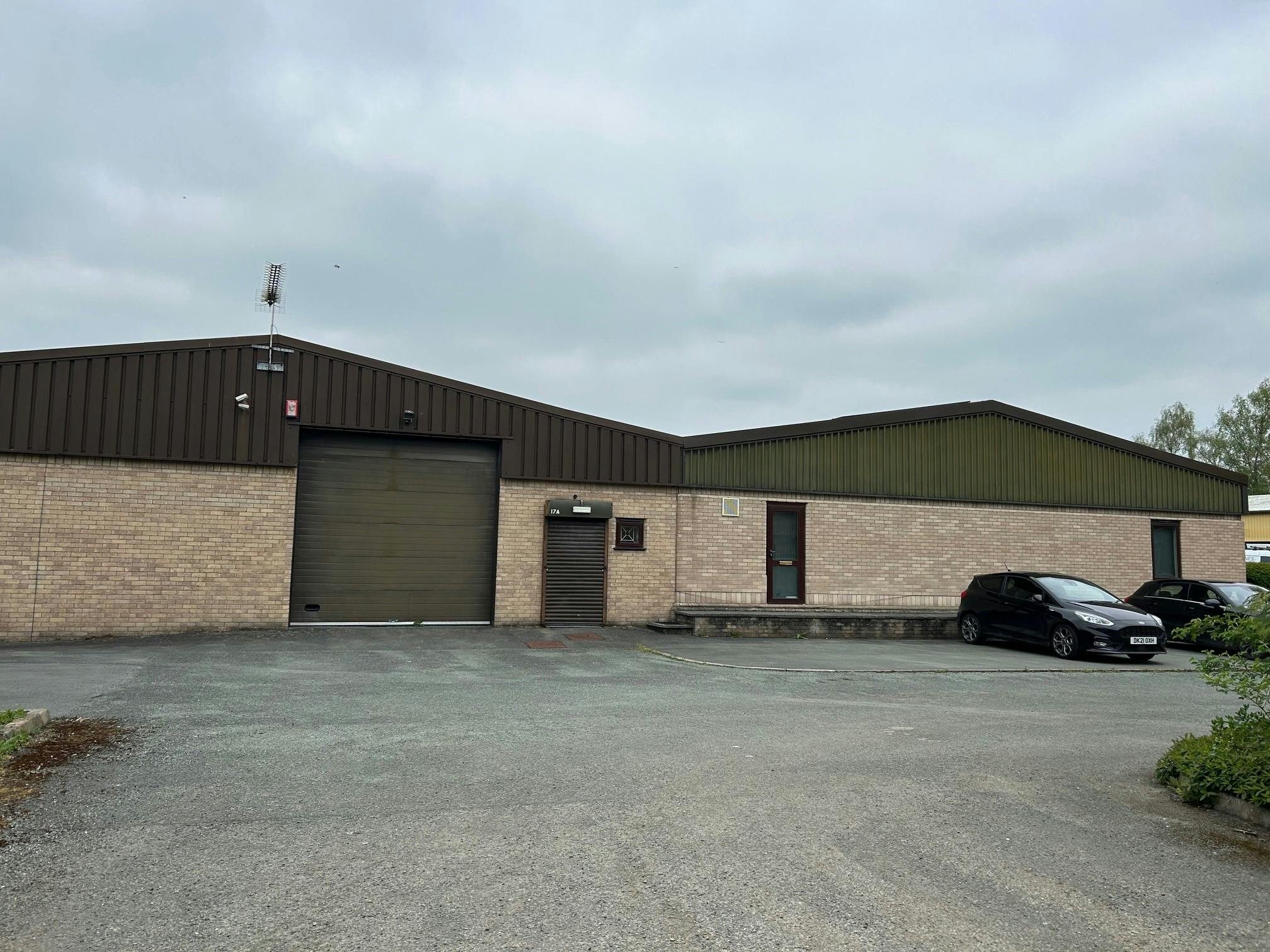 Units 17 & 17a Severn Farm Industrial Estate, Units 17 & 17a Severn Farm Industrial Estate, Welshpool, Trade Counter For Sale - 3.jpg