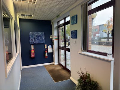 32 The Metro Centre, Watford, Office For Sale - IMG_4859.jpg