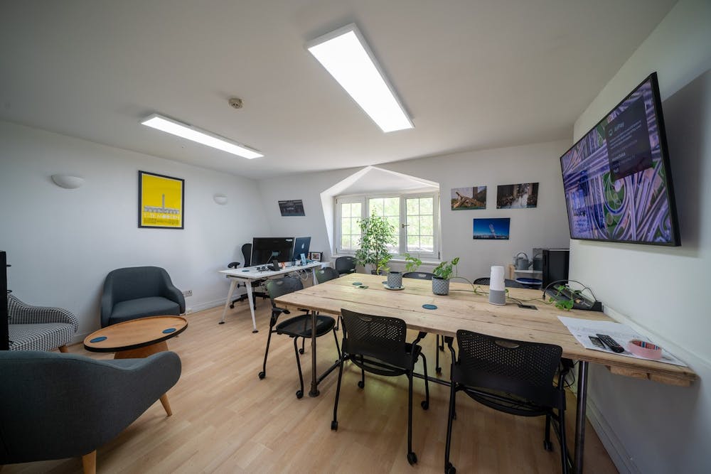 Mount Pleasant Studios, 51-53 Mount Pleasant, London, Office To Let - 1.jpg