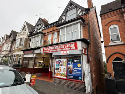 28 - 30 Mount Pleasant, Redditch, Investment For Sale - IMG_0562.JPG