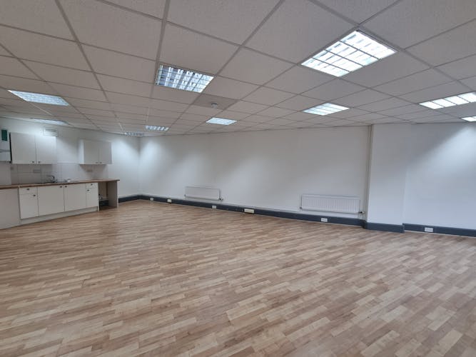 Office A, 24 Piries Place, Horsham, Office To Let - 20240521_125520.jpg