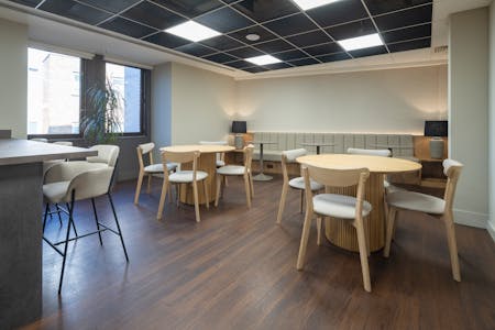 Oriel House, Richmond, Office / Serviced Office To Let - Oriel Hse Int.8.jpg