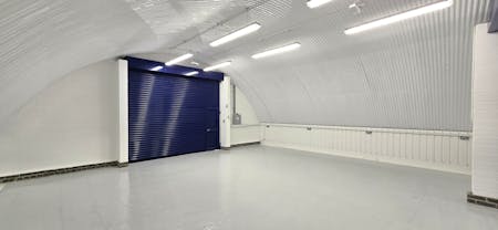 Arches 81-82, Rosebank Road, London, Industrial To Let - 20260502_135700 - Edited.jpg