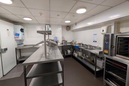 60 Paul Street, London, Leisure / Retail To Let - PXL_20260422_123318899.jpg