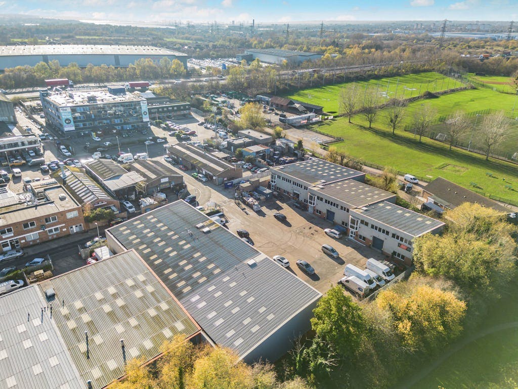 Unit 5 Abbeymead Industrial Park, Waltham Abbey, Industrial To Let - abbeymead-industrial-park_unit-unit-5_20260123-091128.jpg