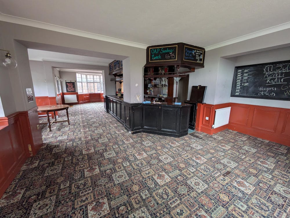 The Royal Oak - 1000029831.jpg