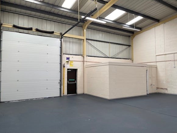 Unit 5 The Links Business Centre, Raynham Road, Bishop's Stortford, Industrial To Let - Details Pic 2.jpg