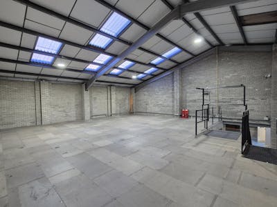 Unit 4F, 4G Pepper Road, Stockport, Industrial/Logistics / Trade Counter To Let - 20260120_092431.jpg