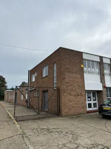 18 Towerfield Road, Southend-on-Sea, Industrial / Yard To Let - IMG_7601(2).HEIC.jpg