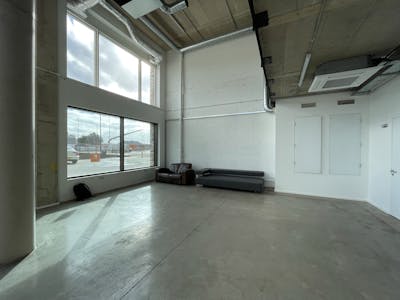 17-18 Lower Dock Walk, London, Office / Retail To Let - IMG_1518.JPEG