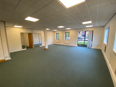 Unit 4, Leeds, Office To Let - IMG_3012.jpg