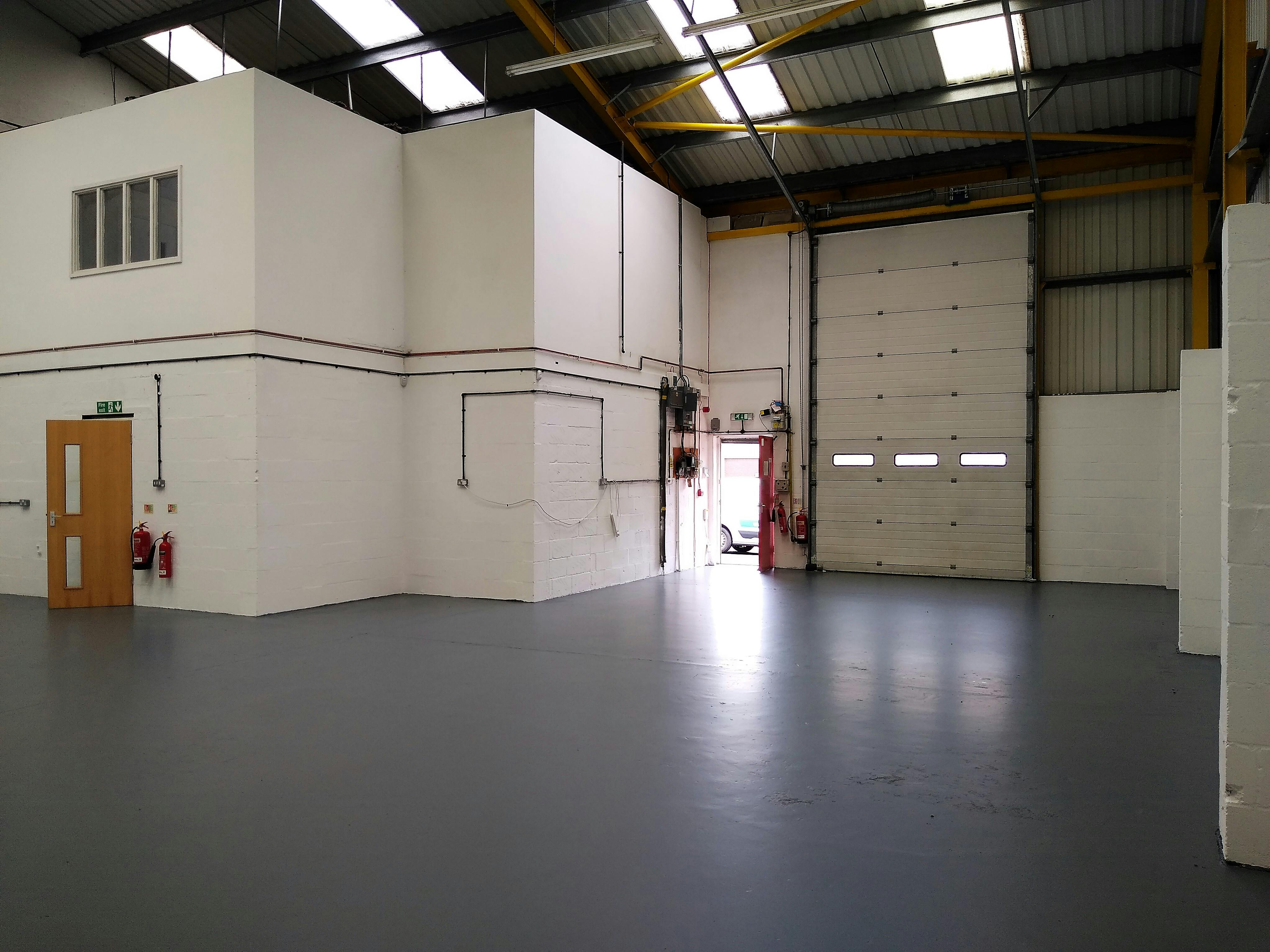 Industrial Unit in Bromsgrove - photo 4