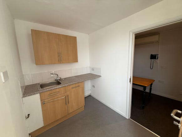 3b Sopwith Crescent, Wickford, Industrial / Office For Sale - IMG20251002WA0021.jpg