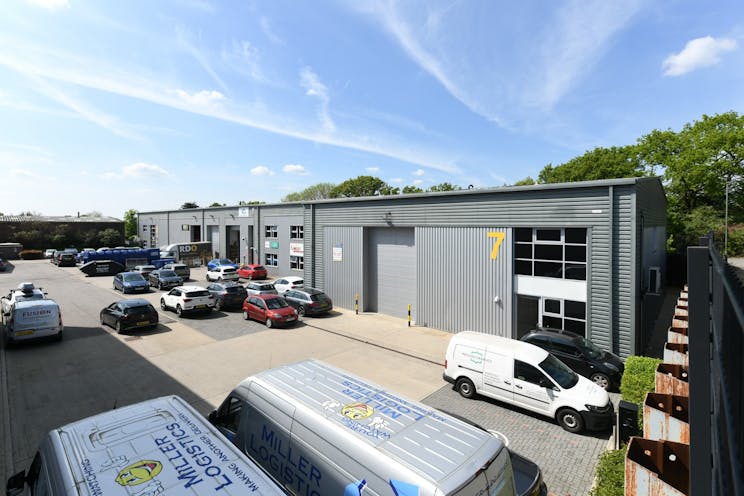 Unit 7, The IO Centre, Salbrook Road Industrial Estate, Salfords, Warehouse & Industrial To Let - Unit7_IO_RG139.jpg