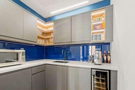 Nash House, 13 St. George Street, W1, London, Office To Let - DSC04402.jpg