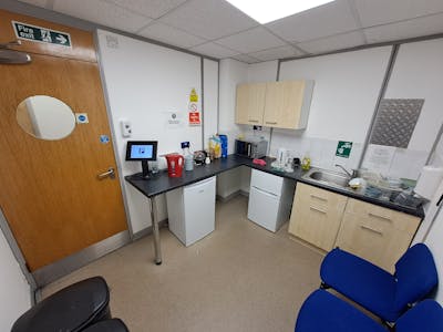 First Floor Offices, Stuart Court, Birmingham, Office To Let - 1000020979.jpg