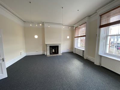 2nd Floor, 104 High Street, Thame, Office To Let - IMG_7335.JPG