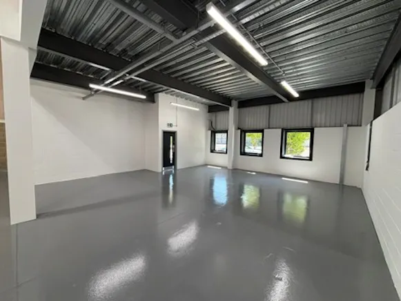 Unit 9, Hatch Industrial Park, Basingstoke, Industrial To Let - Picture4.jpg