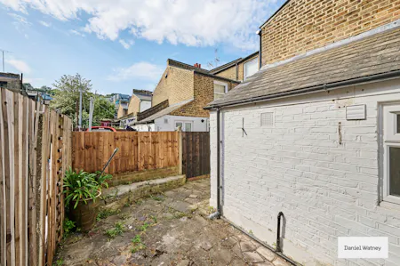 Frobisher Street, London, Terraced house To Let - Rear Garden